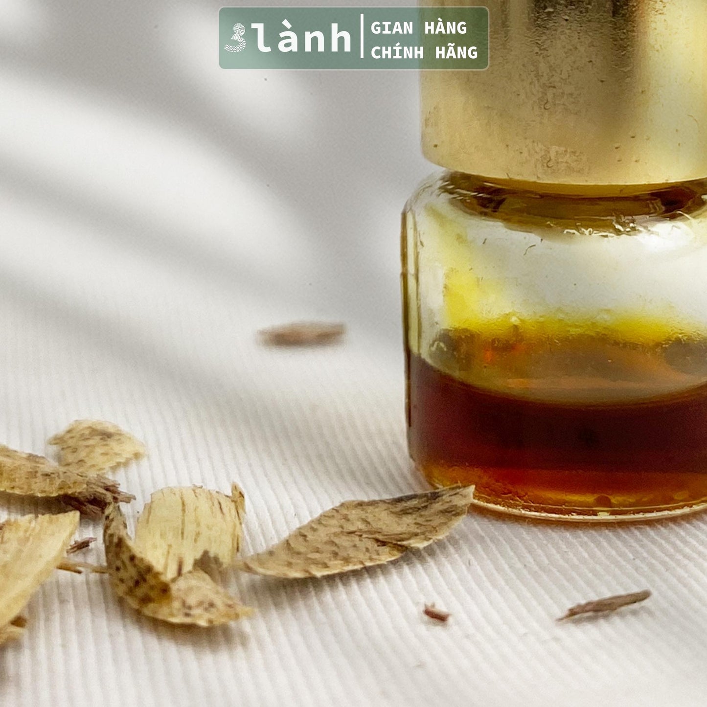 Nước Hoa Trầm Hương Tự Nhiên 100% 3 Lành 1ml Không Hóa Chất Thơm Dịu Giữ Mùi Lâu Mùi Trầm Hương Đặc Trưng 15 Năm Trầm - 3 Lanh