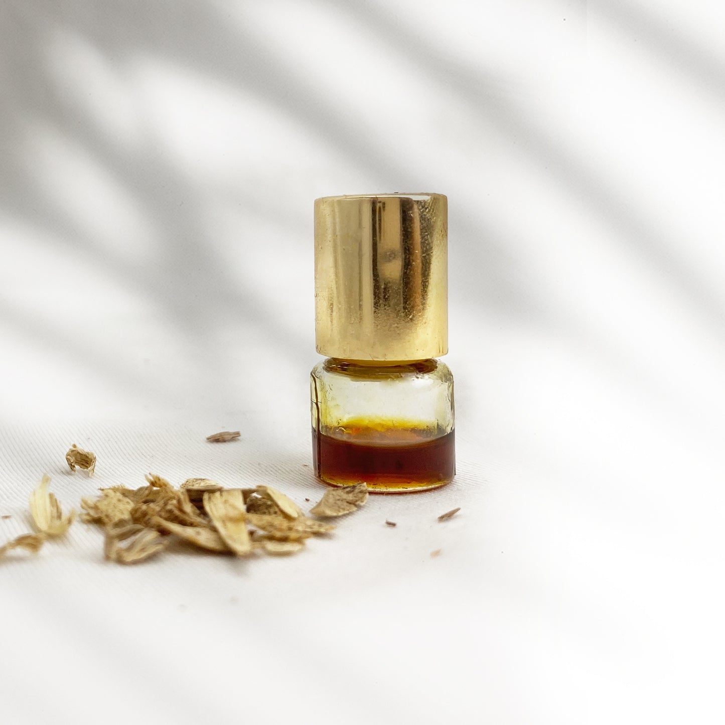 Nước Hoa Trầm Hương Tự Nhiên 100% 3 Lành 1ml Không Hóa Chất Thơm Dịu Giữ Mùi Lâu Mùi Trầm Hương Đặc Trưng 15 Năm Trầm - 3 Lanh