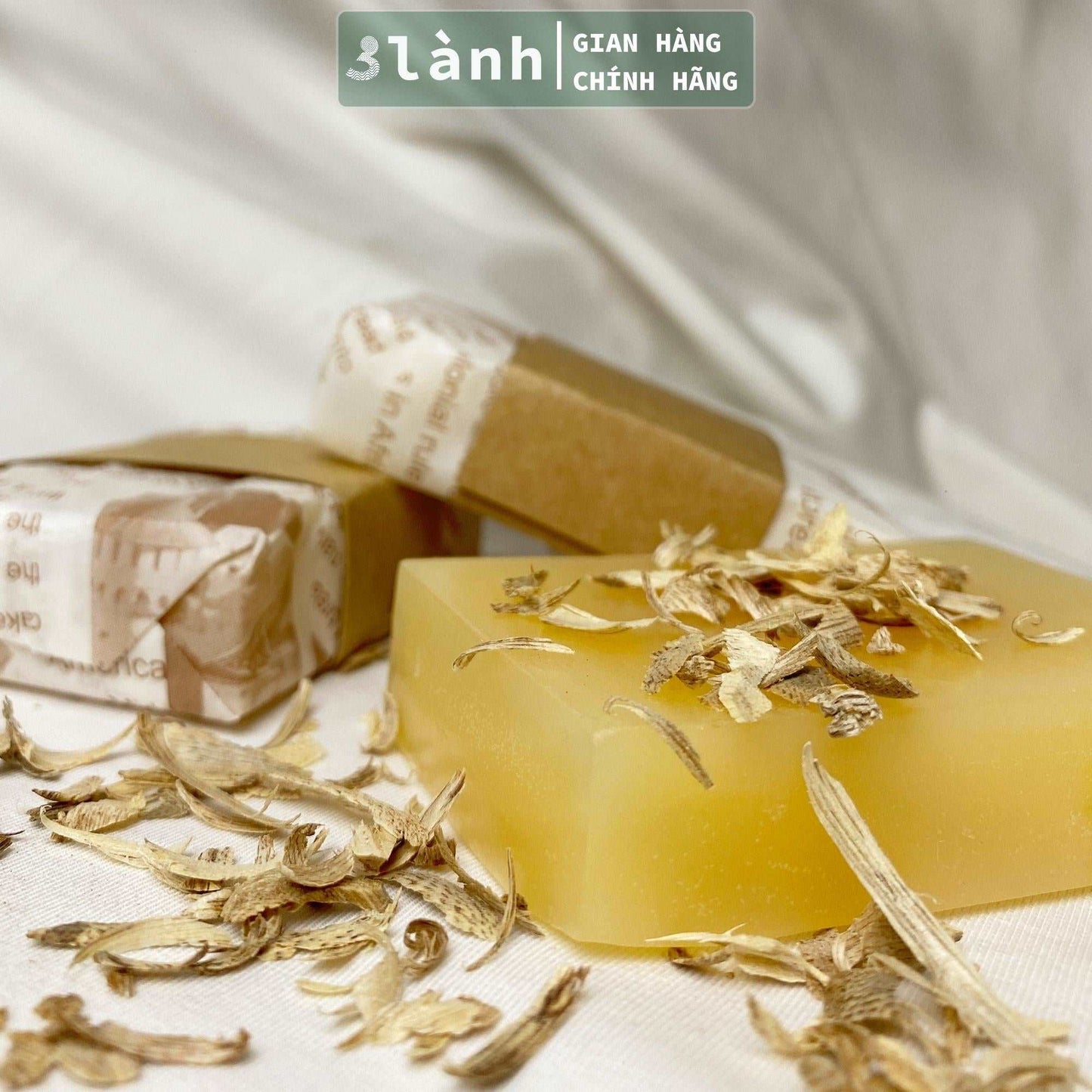 Xà Phòng Trầm Hương Tự Nhiên 100% 3 Lành 80gr Handmade Không Hóa Chất Tạp Chất Thơm Dịu Làm Sạch Giữ Mùi Lâu - 3 Lanh