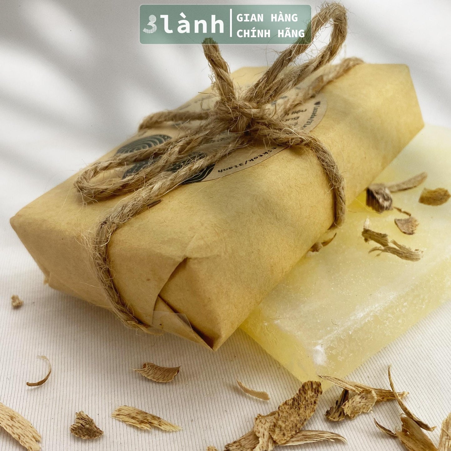 Xà Phòng Trầm Hương Tự Nhiên 100% 3 Lành 80gr Handmade Không Hóa Chất Tạp Chất Thơm Dịu Làm Sạch Giữ Mùi Lâu - 3 Lanh